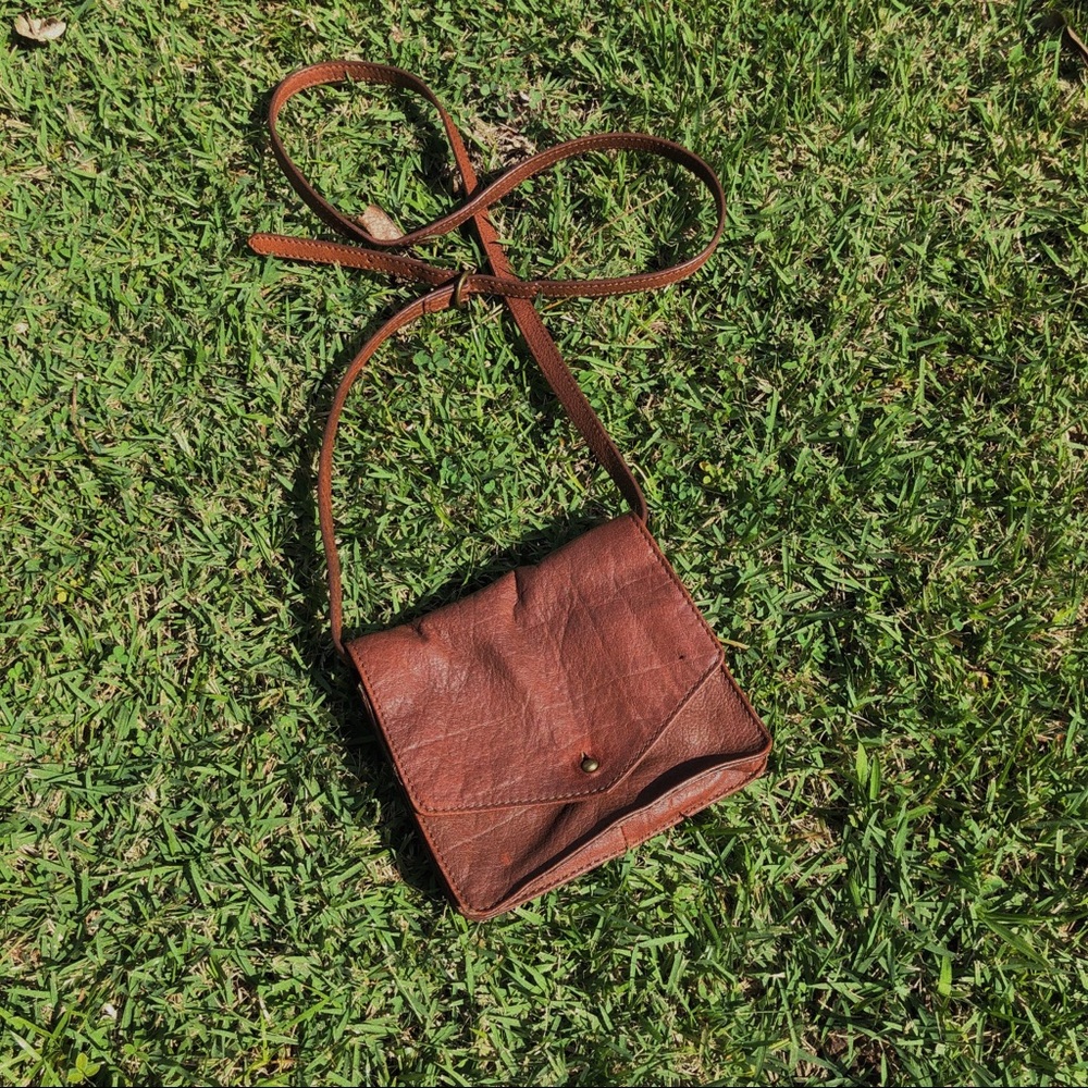 Lucky Brand • Brown small purse